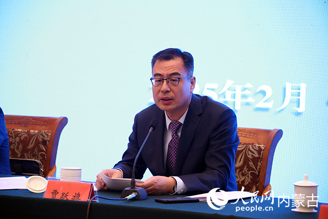 內(nèi)蒙古衛(wèi)生健康委黨組成員副主任，自治區(qū)疾病預(yù)防控制局黨組書記、局長(zhǎng)賈躍旗出席會(huì)議并講話。自治區(qū)疾病預(yù)防控制局供圖
