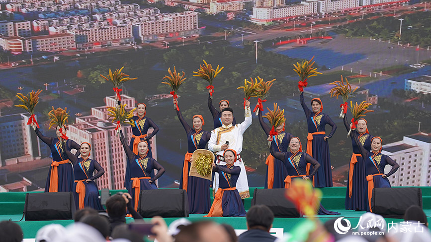 村歌大擂臺(tái)現(xiàn)場(chǎng)。 實(shí)習(xí)生 劉瀛攝