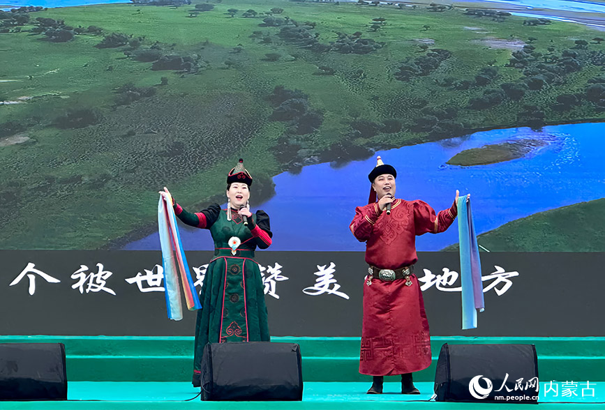 村歌大擂臺現(xiàn)場。 實習生 劉瀛攝