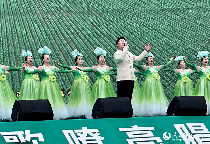 村歌大擂臺(tái)現(xiàn)場(chǎng)。 實(shí)習(xí)生 劉瀛攝