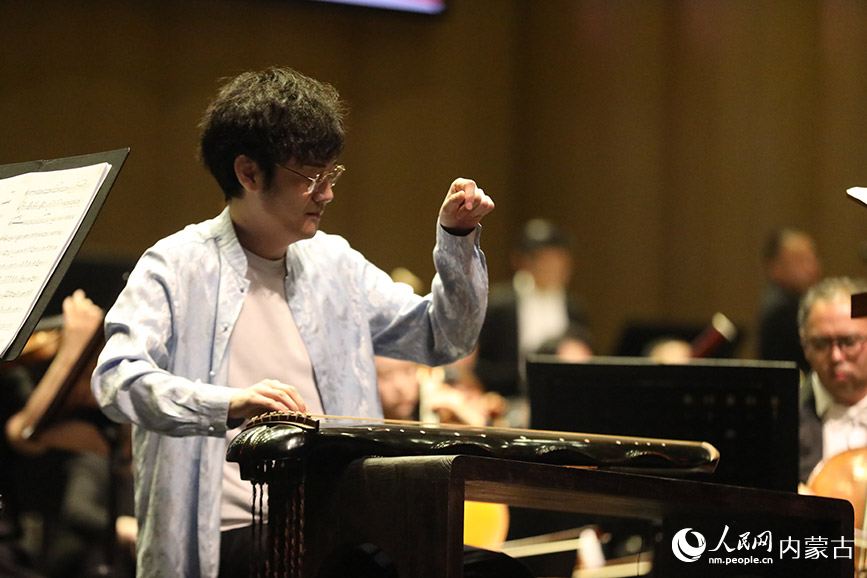 音樂會(huì)現(xiàn)場(chǎng)。人民網(wǎng)記者 齊浩男攝