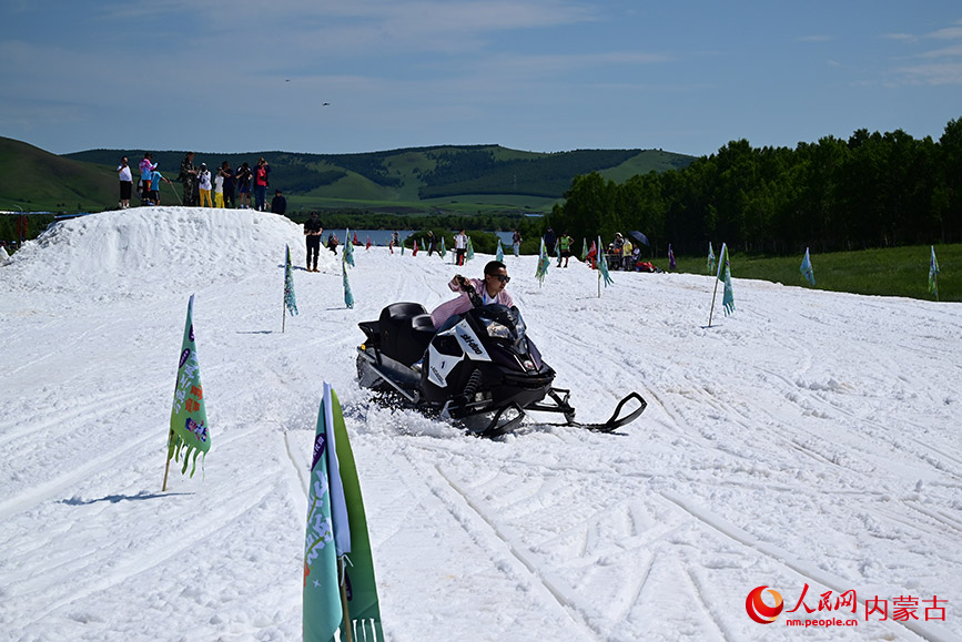 活動(dòng)現(xiàn)場(chǎng)。實(shí)習(xí)生 張雅新攝