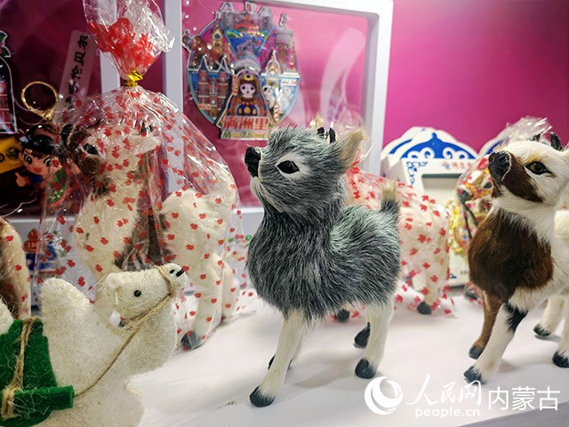 手工小鹿擺件。實習生 秦語睿攝