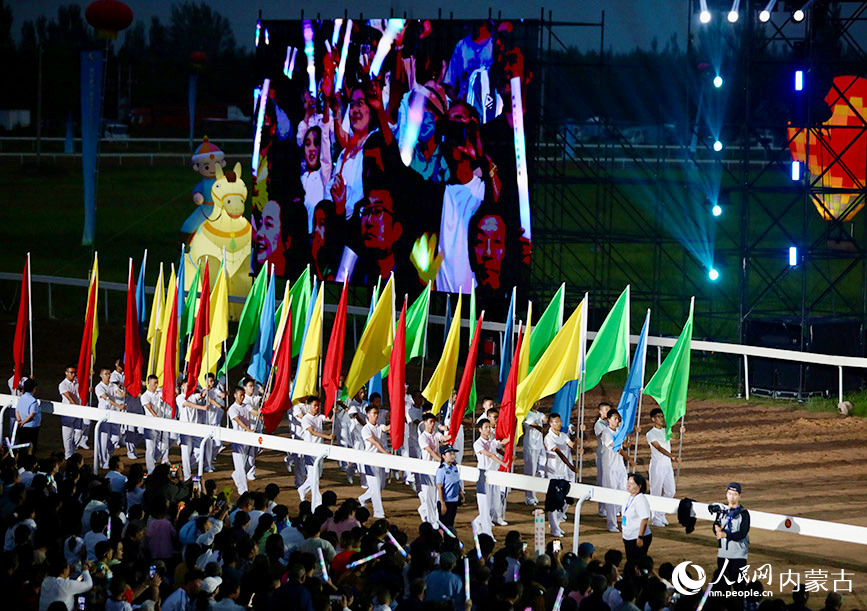 開幕式現(xiàn)場(chǎng)。實(shí)習(xí)生 董昱攝