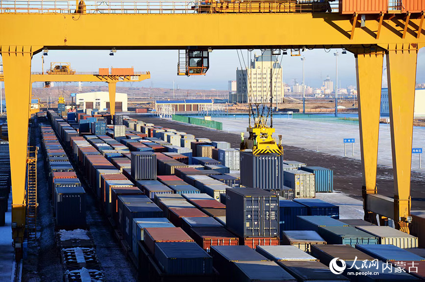 滿洲里鐵路口岸現(xiàn)場。實習生 王正玉攝