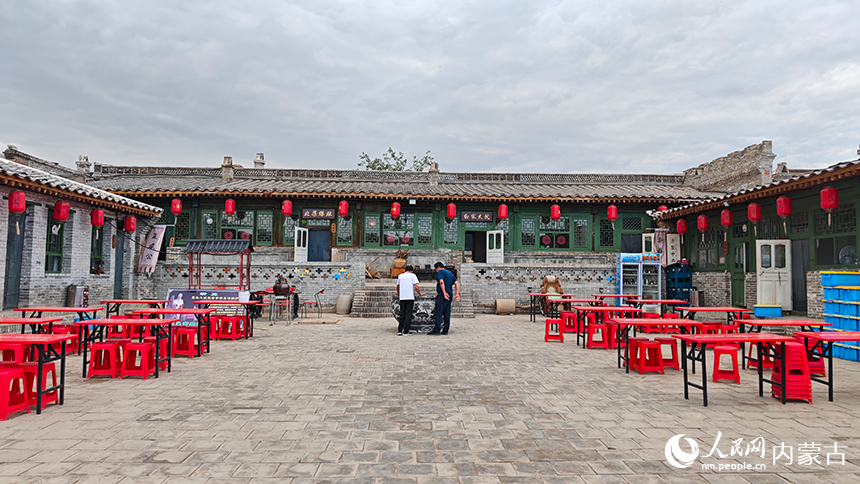 老包頭走西口文化歷史街區(qū)。人民網記者 張雪冬攝