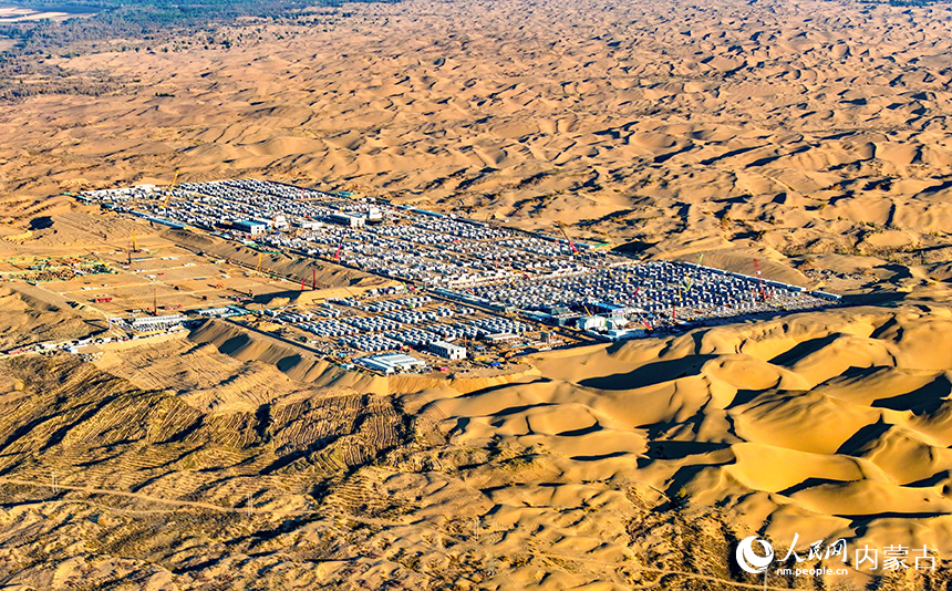 谷山梁3GW/12.8GWh儲(chǔ)能電站項(xiàng)目建設(shè)現(xiàn)場。王正攝