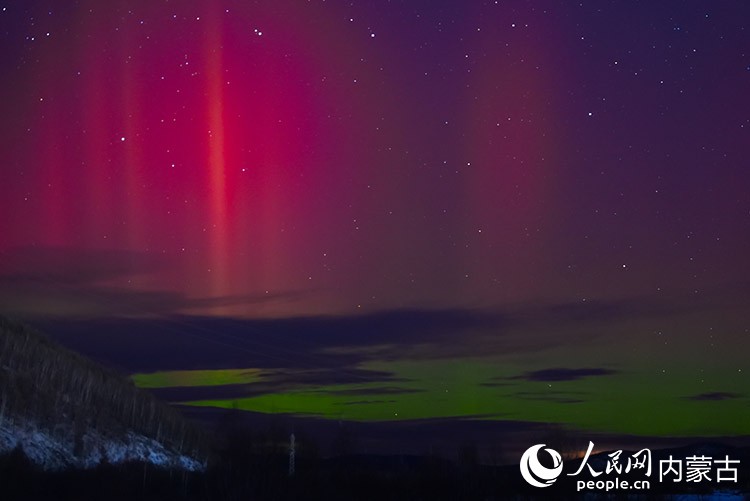 11月12日晚，攝影愛好者在根河市拍攝到的極光。王鄭胤攝