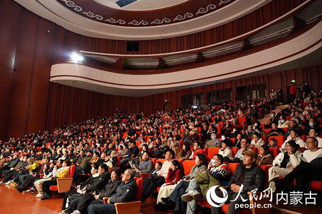 《致敬金庸》音樂會現(xiàn)場。實習生 牛佳攝