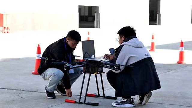 舉辦應(yīng)急管理系統(tǒng)無人機(jī)實(shí)操班