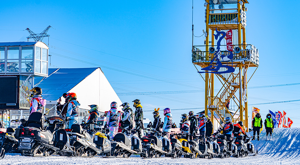 寒空下集結，雪摩托待發(fā)，海拉爾的冬季文旅序章。