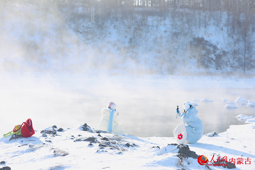 不凍河美景。人民網(wǎng)記者 齊浩男攝